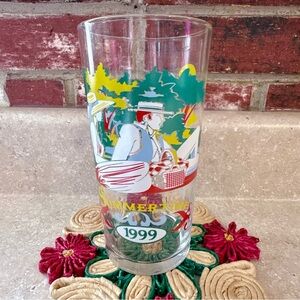 Vintage Summertime 1999 Couple Picnicking Cottage Sirloin Stockade Pepsi Glass